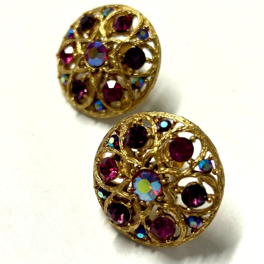 Lisner Vintage Red Pink Aurora‎ Borealis Rhinestone Filigree Screw Back Earrings